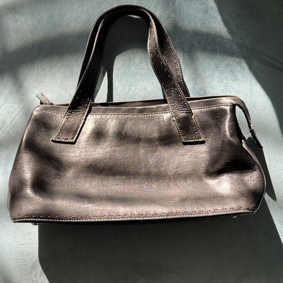 Fossil Leather Shoulder Bag - Picture 1 of 11